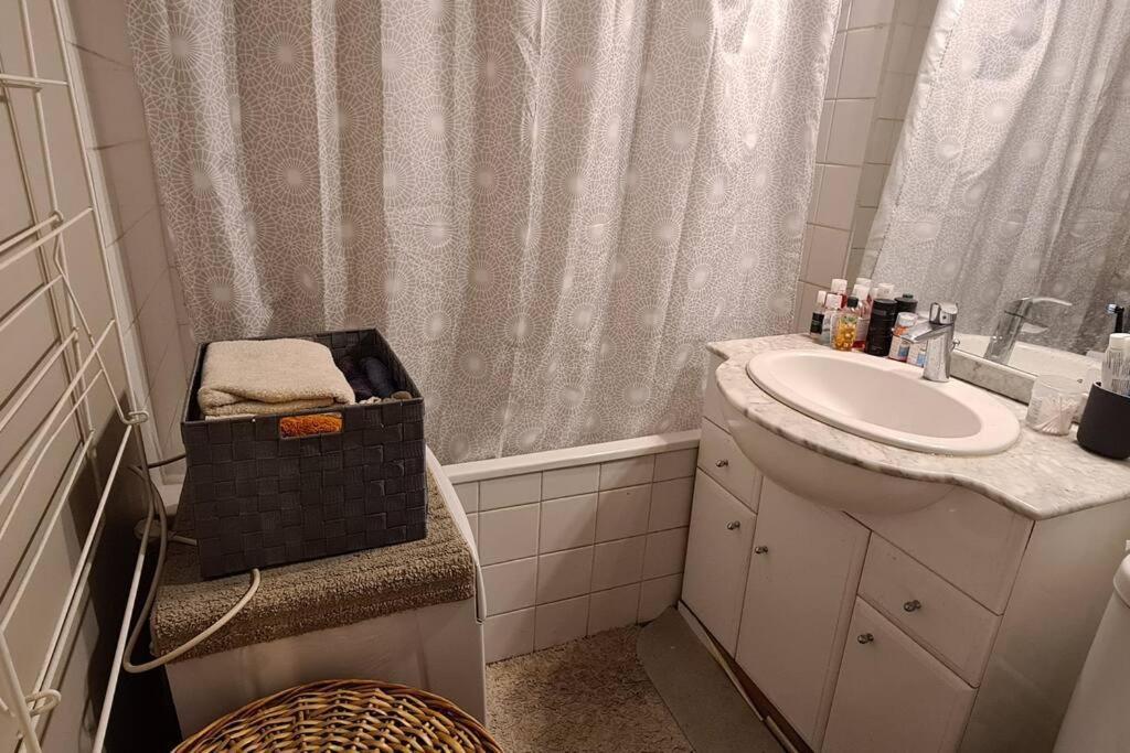 Cosy Studio In The Heart Of Paris / Marais Екстер'єр фото